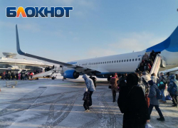 В Сочи из-за сильного снегопада не смогли приземлиться два самолета