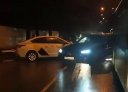 В центре Сочи произошло страшное ДТП с участием такси