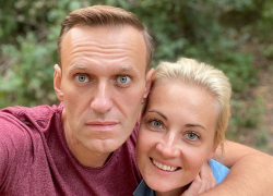 Алексея Навального не пускают в больницу